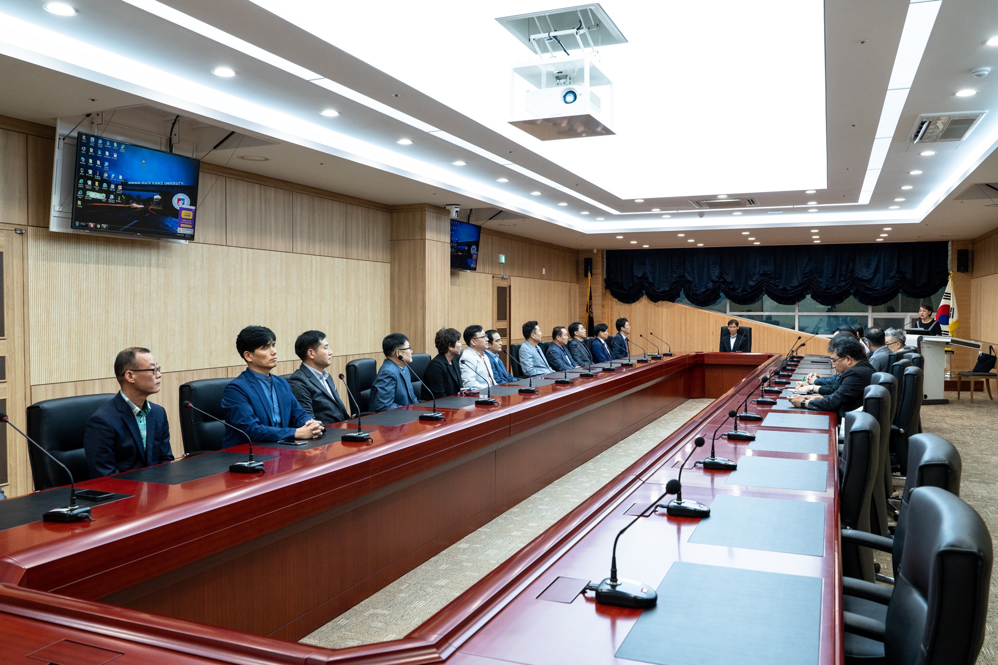 총동문회 임원 총장 및 보직처장 간담회(2019.09.23.) 첨부 이미지-2